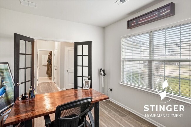 Photo - 75 Keowee Ln