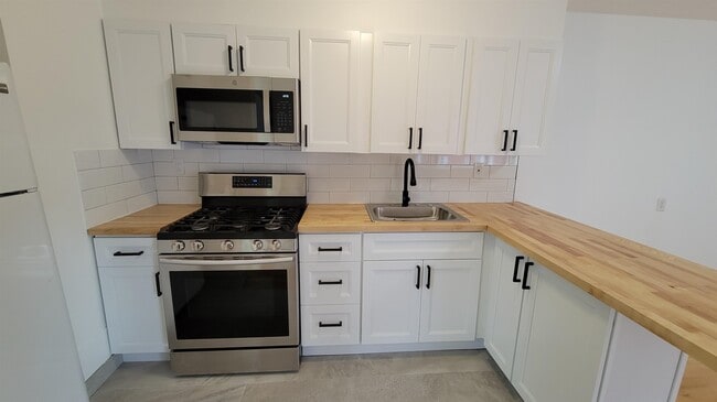 Photo - 204 Woodcliff Ave Unit A3