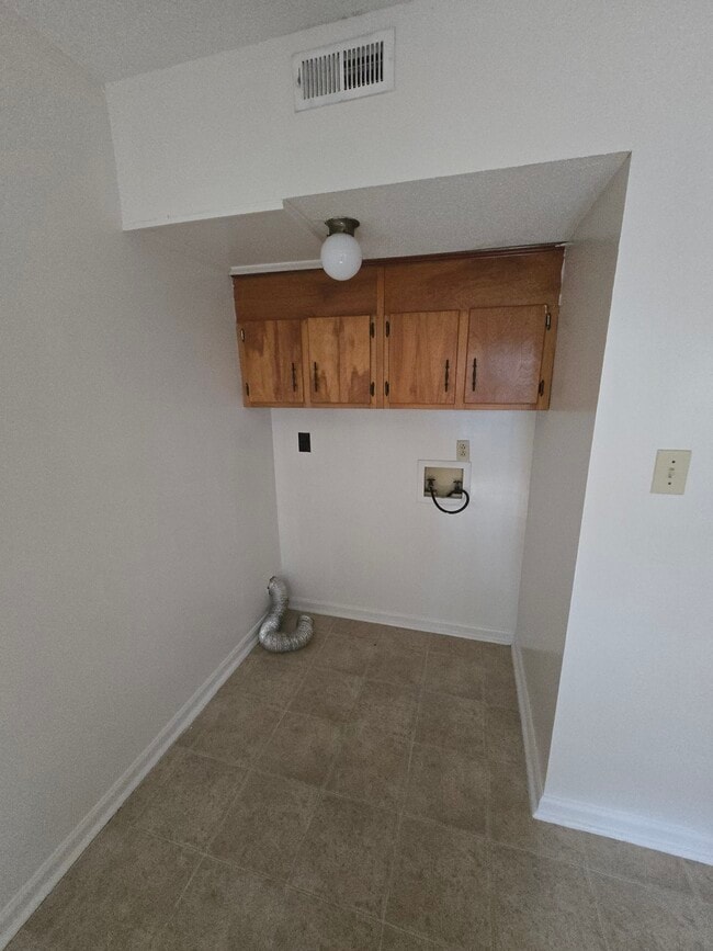 Photo - 118 Lakewood Dr