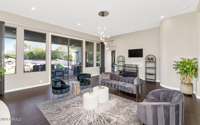 10940 E Cosmos Cir