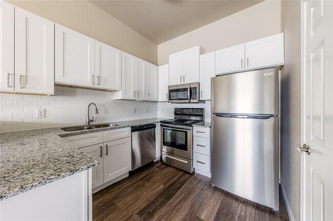 Photo - 501 Horseshoe Dr