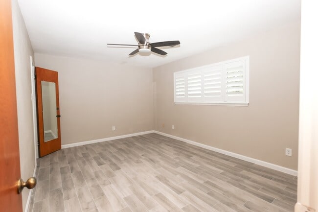 Photo - 8335 Langdon Ln