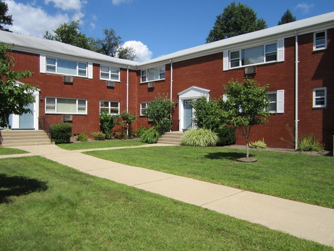 Pinefield Manor - Pinefield Manor Rental