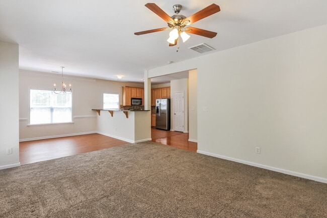 Photo - 180 Willowbrook Cir