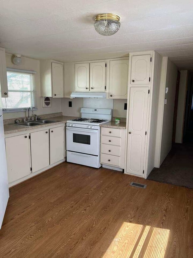 Davison Mobile Home Community - Davison Mobile Home Community