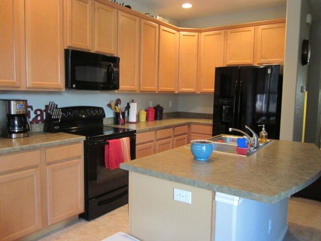 Photo - Beautifully Updated 3Bed/3Bath Townhome!