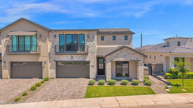 Building Photo - 2648 E Longhorn Ct