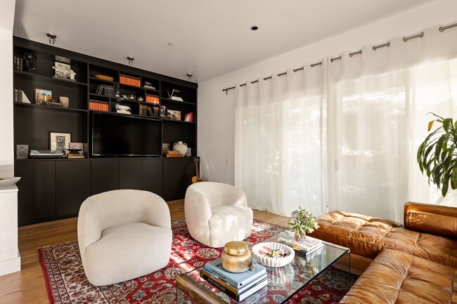 Photo - 1200 N Sweetzer Ave