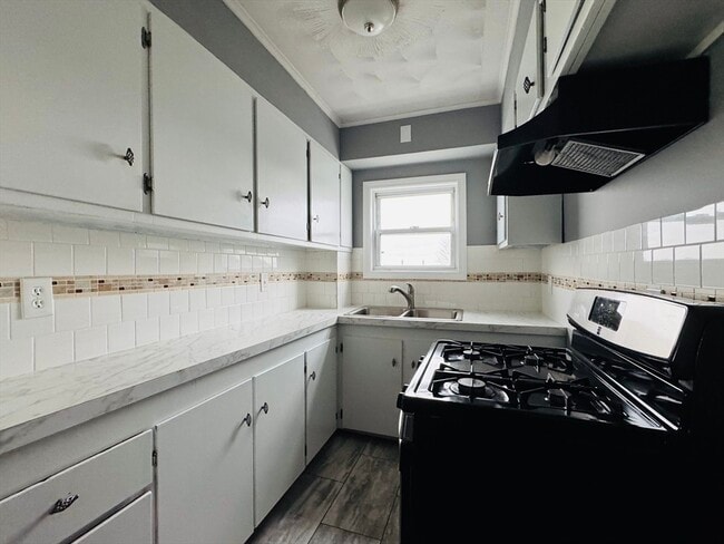 Photo - 166 Bradford Ave Unit 3