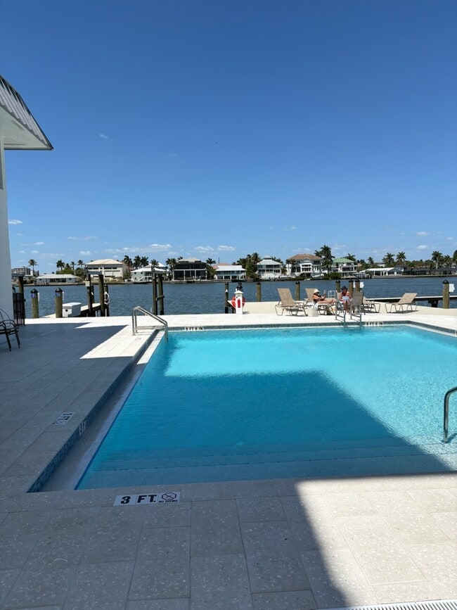 Building Photo - 271 Southbay Dr Unit 5th fl