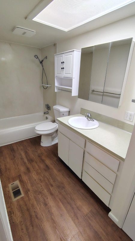 Photo - 757 Camas Ave NE Unit 757