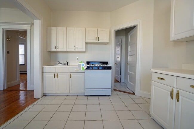 Photo - 72 Gardner St Unit E6