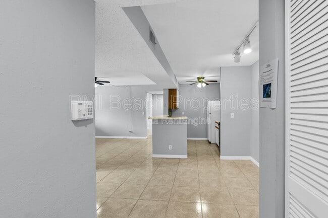 Photo - 3995 W McNab Rd Unidad 205b