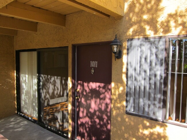 Photo - 18752 Mandan St Unidad #1011