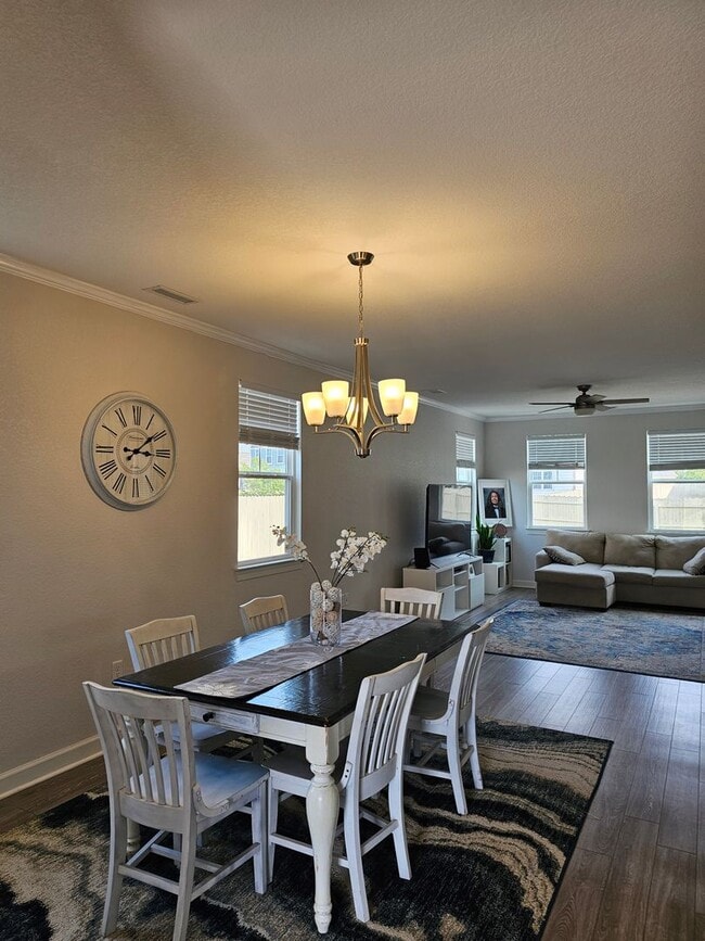 Photo - 1949 Bexley Ln