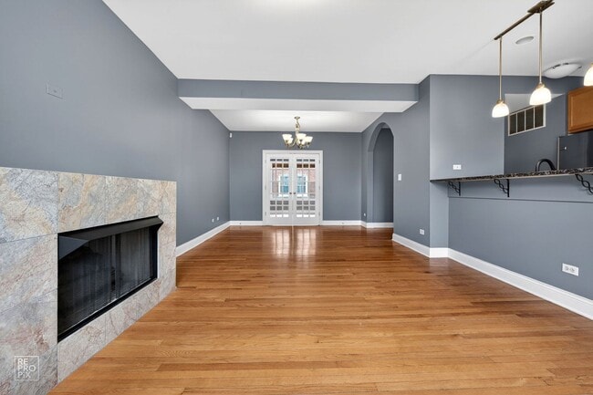 Photo - Rogers Park Gem with in-unit Laundry