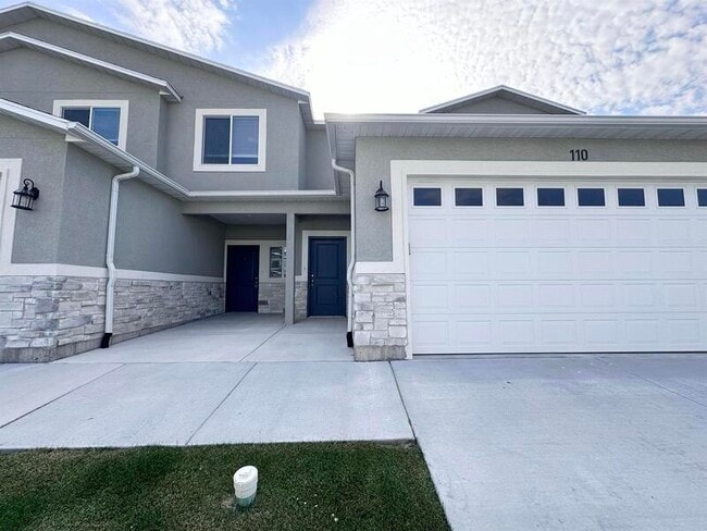 Building Photo - 250 1200 S Unit 110