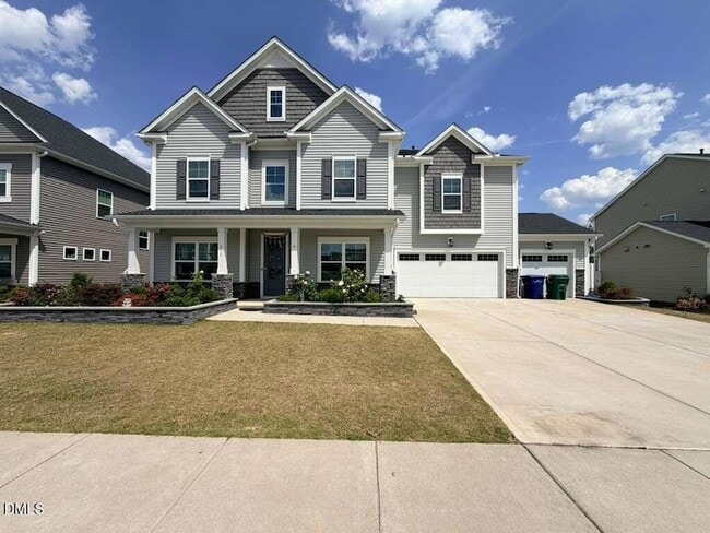 Building Photo - 513 Acerno Dr