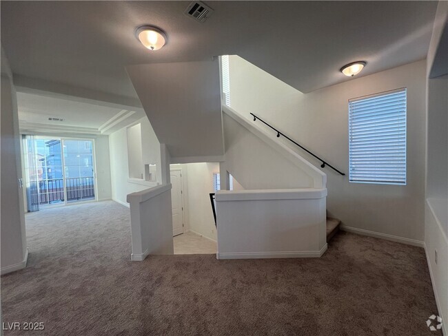 Building Photo - 5872 Aurora Gold Ave Rental