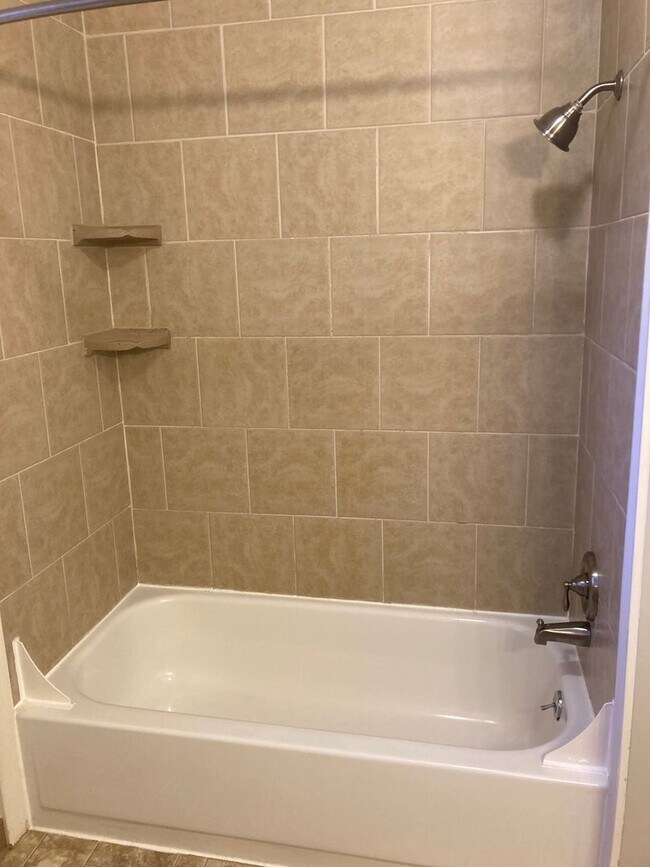 Quiet Three Bedroom Home in South Salem, L... Rental House Rental in