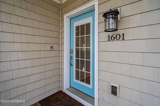 Photo - 1601 West St