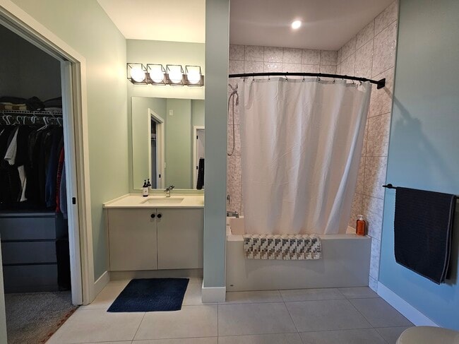 Photo - 45511 Campus Dr Unit 610