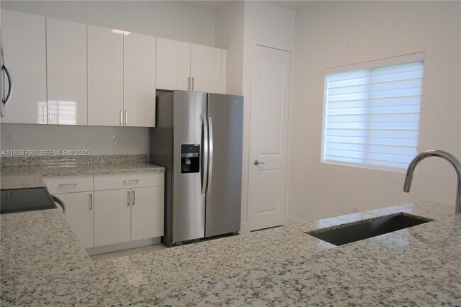 Photo - 11998 SW 232nd St