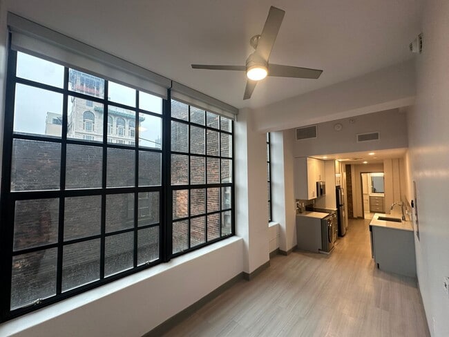 Photo - Sixth Street Exchange