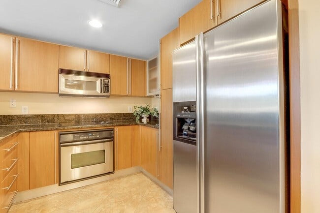 Photo - 610 Clematis St Unit 217