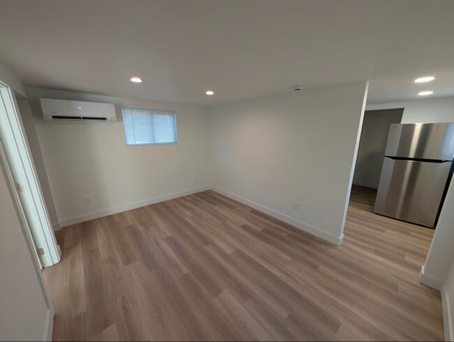 Photo - 1705 Lombard Ave