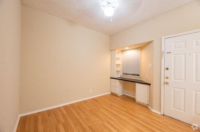 Building Photo - 2818 Nueces St Unit 312 Rental