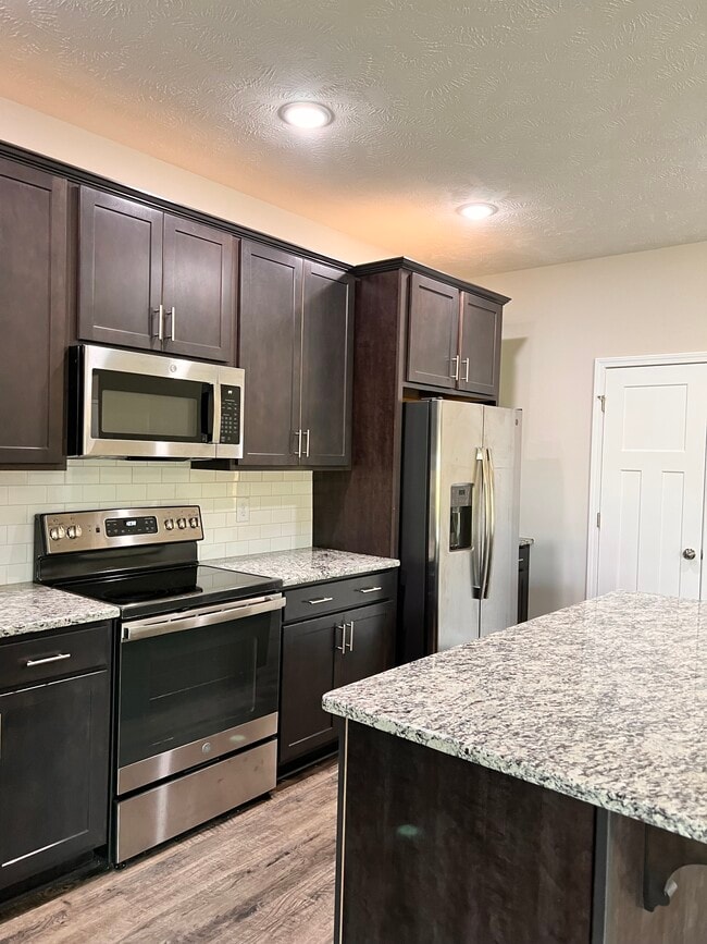 Photo - 1618 Strickland Bridge Rd