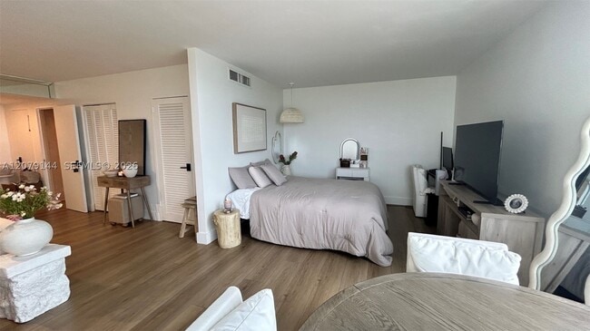 Photo - 2899 Collins Ave Unit 1714