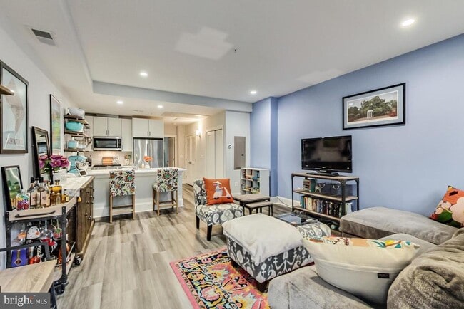 Photo - 819 D St NE Unit 7