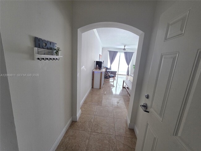 9172 Collins Ave Unit 403