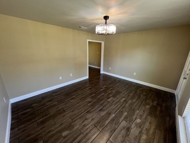 Photo - Beautiful 3-Bedroom, 1.5-Bath Home in Bake...