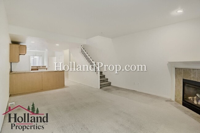 Photo - Modern Townhome Near MAX, Nike & High-Tech Corridor