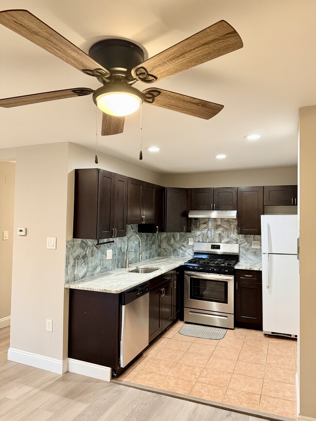 Kitchen - 8836 Cottage St