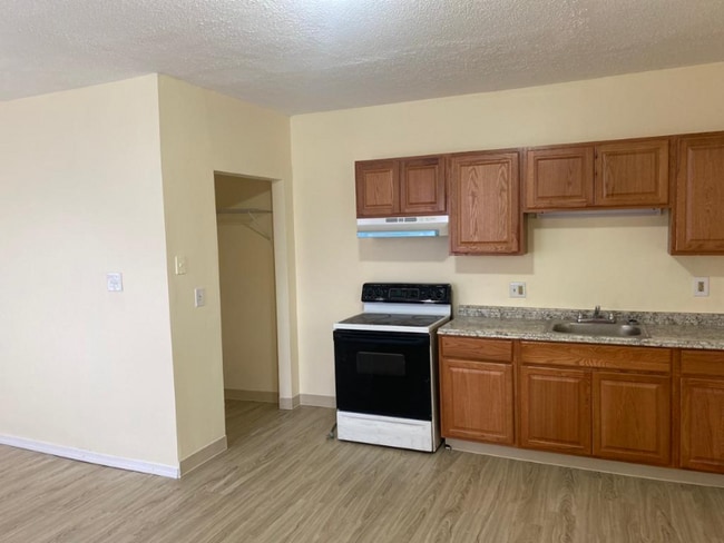 Photo - 464 Wethersfield Ave Unit Apt. 1S