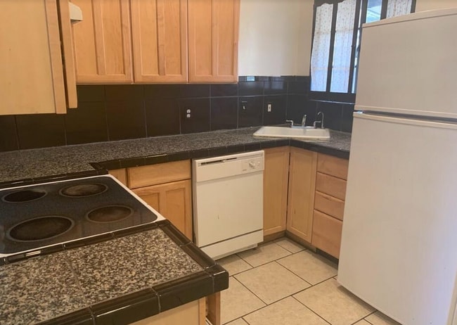 Photo - 2715 E Glenrosa Ave
