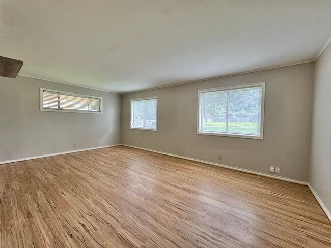 Photo - For Rent – Spacious Home Next to Spring Lake Park!