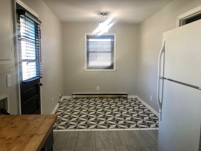 Photo - Awesome 2BR/1Bathroom Apartment in popular LAKEWOOD near Duke University!