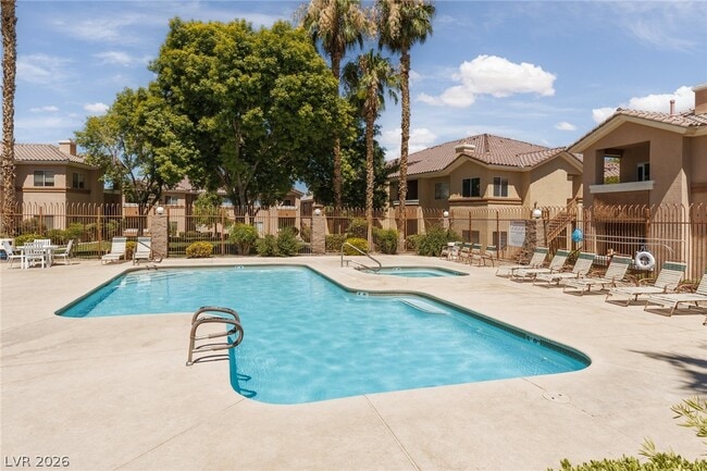 Photo - 1050 E Cactus Ave Unit 1101