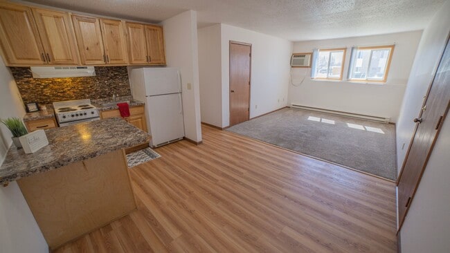 Photo - Cedars West Apartments