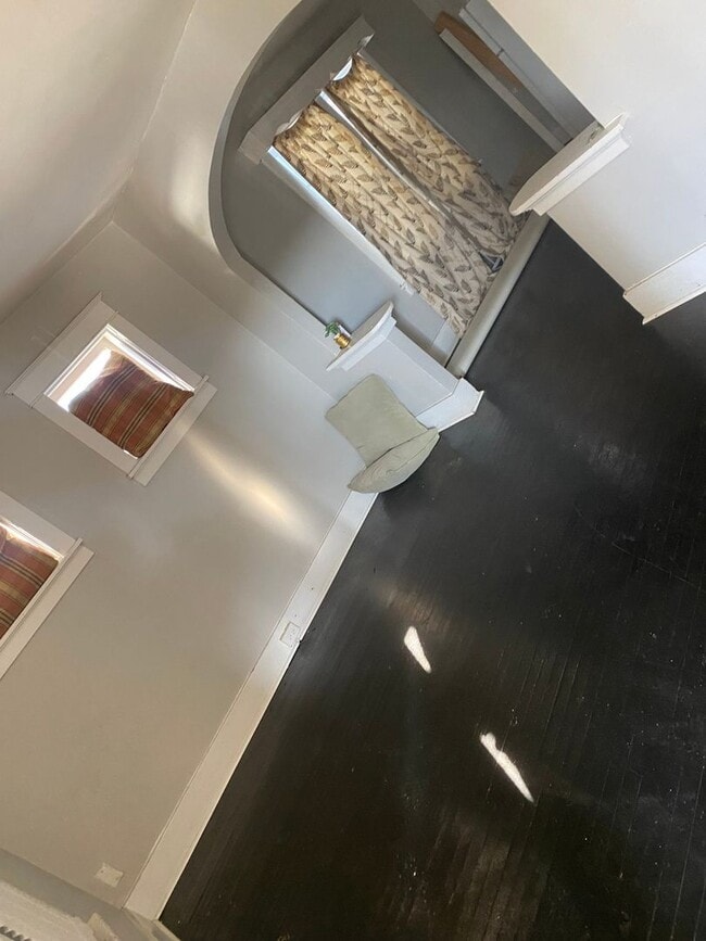 Photo - 5931 Emma Ave