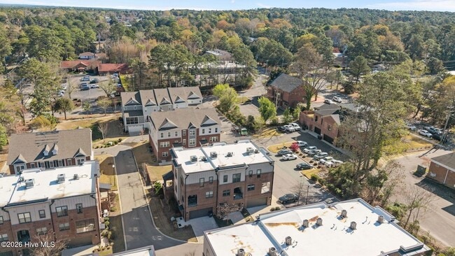Photo - 12 Brownstone Ln