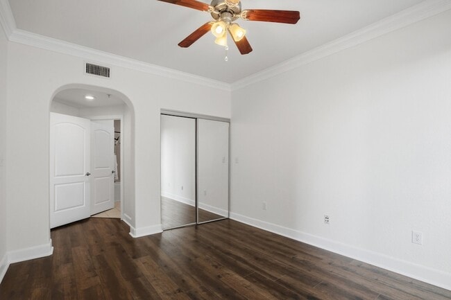 Photo - 2299 Lone Star Dr Unit 233