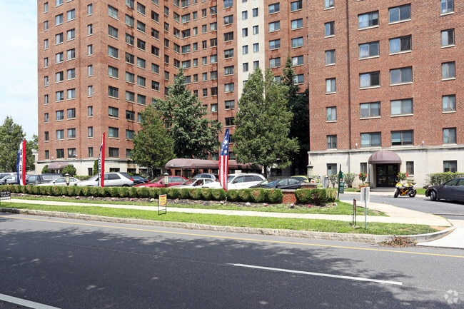 River Plaza Apartments