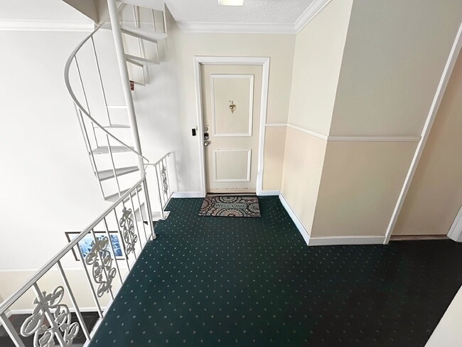 Photo - 6851 Roswell Rd Unit D29