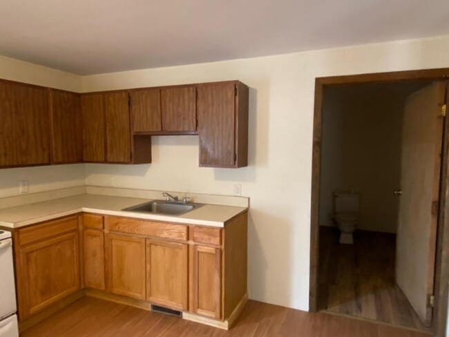 Photo - 923 Churchill Ave